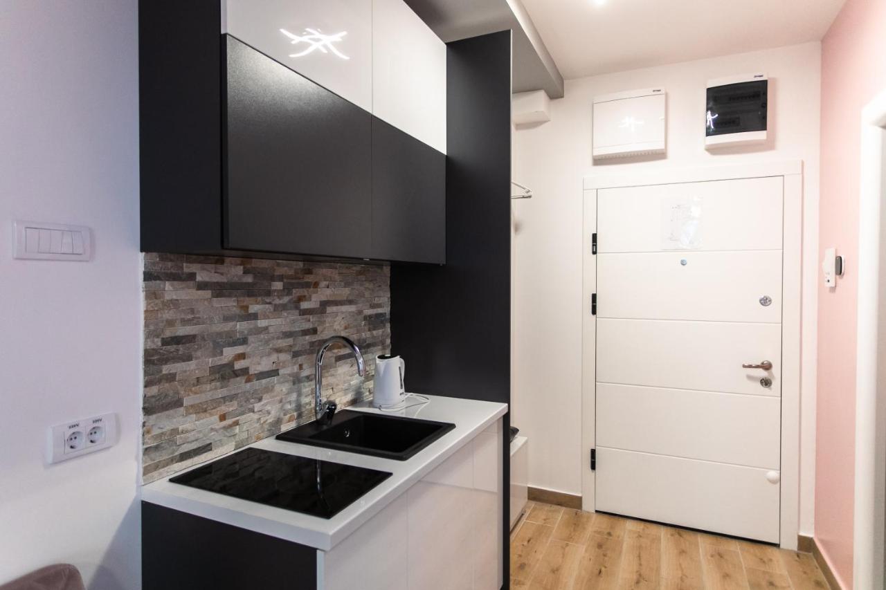 Room Jacuzzi “Athena” Subotica Luaran gambar