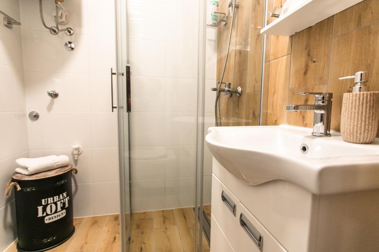 Room Jacuzzi “Athena” Subotica Luaran gambar
